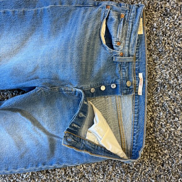 Levi's® Premium Wedgie Straight Fit Women’s Jeans – Classic Denim - Picture 2 of 4